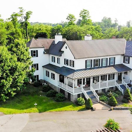 The Manor At Airmont Bed and Breakfast Purcellville Εξωτερικό φωτογραφία