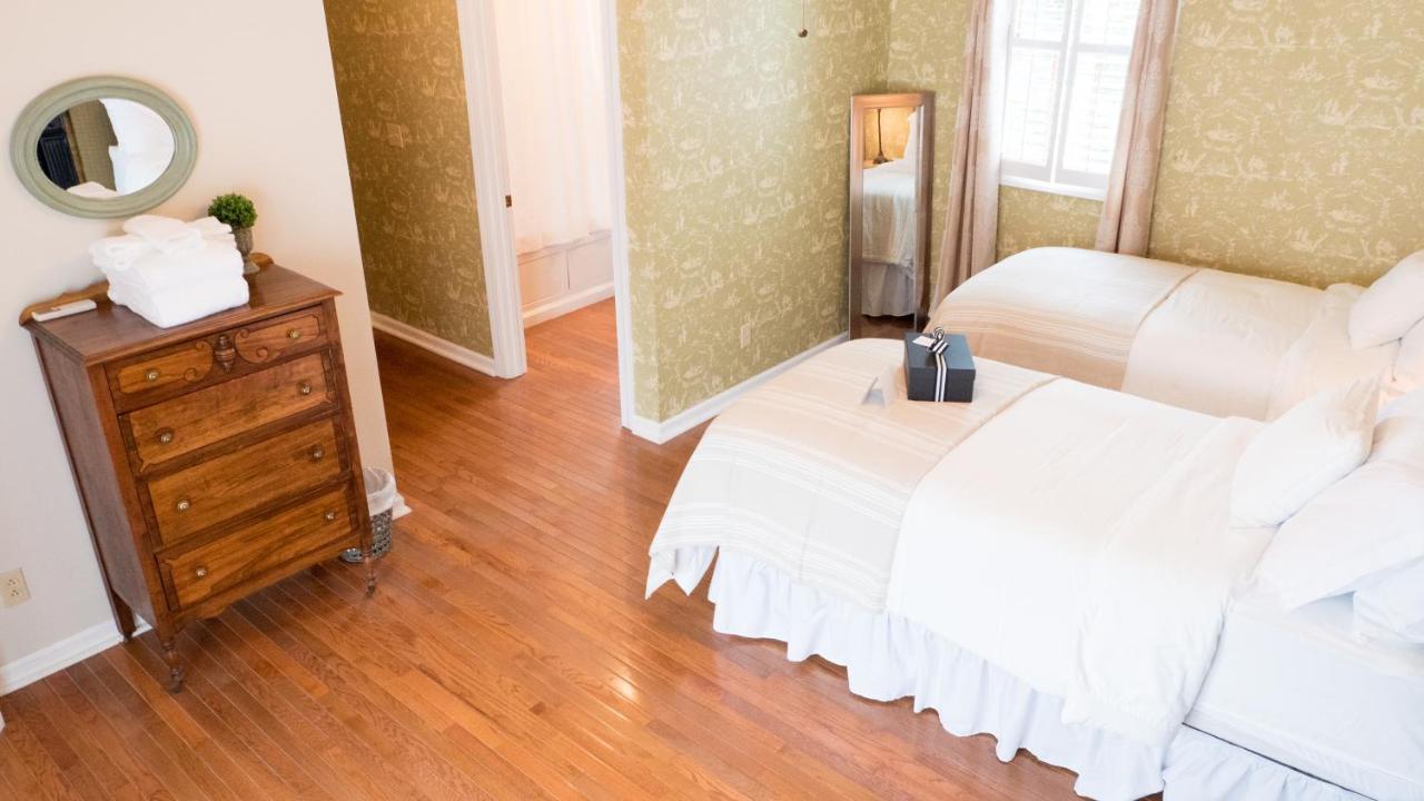 The Manor At Airmont Bed and Breakfast Purcellville Εξωτερικό φωτογραφία