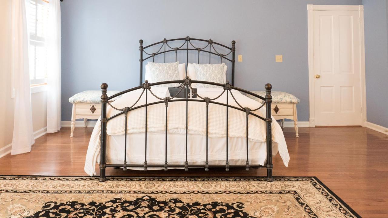 The Manor At Airmont Bed and Breakfast Purcellville Εξωτερικό φωτογραφία