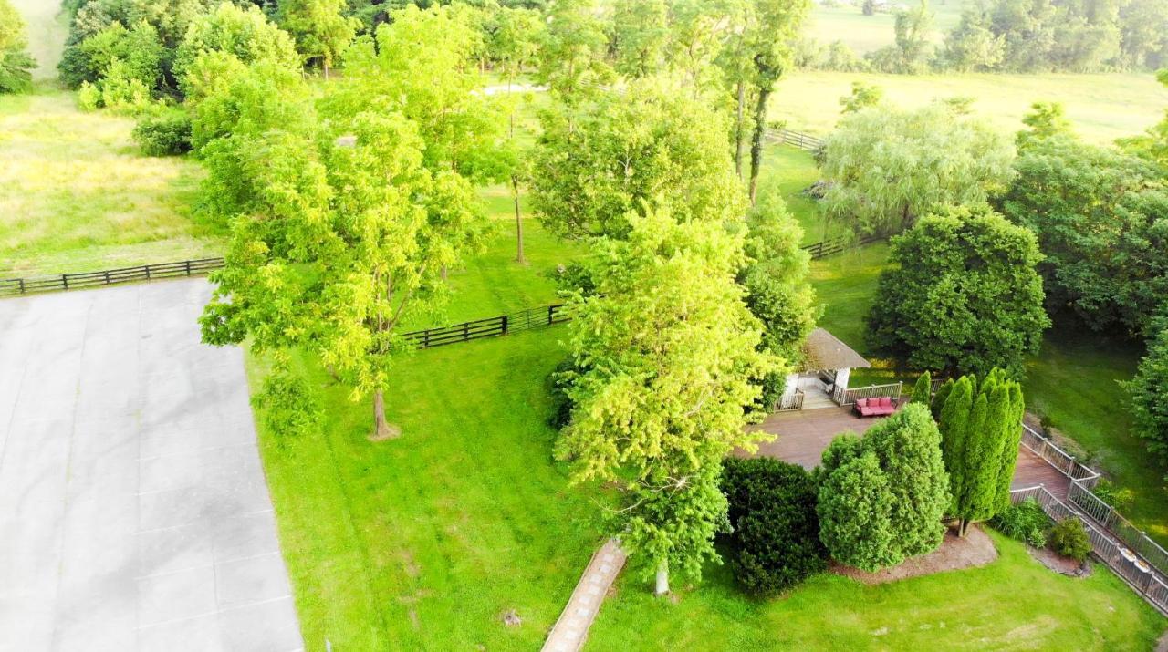 The Manor At Airmont Bed and Breakfast Purcellville Εξωτερικό φωτογραφία