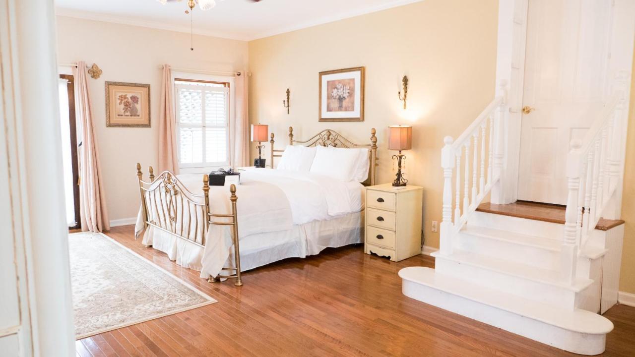 The Manor At Airmont Bed and Breakfast Purcellville Εξωτερικό φωτογραφία